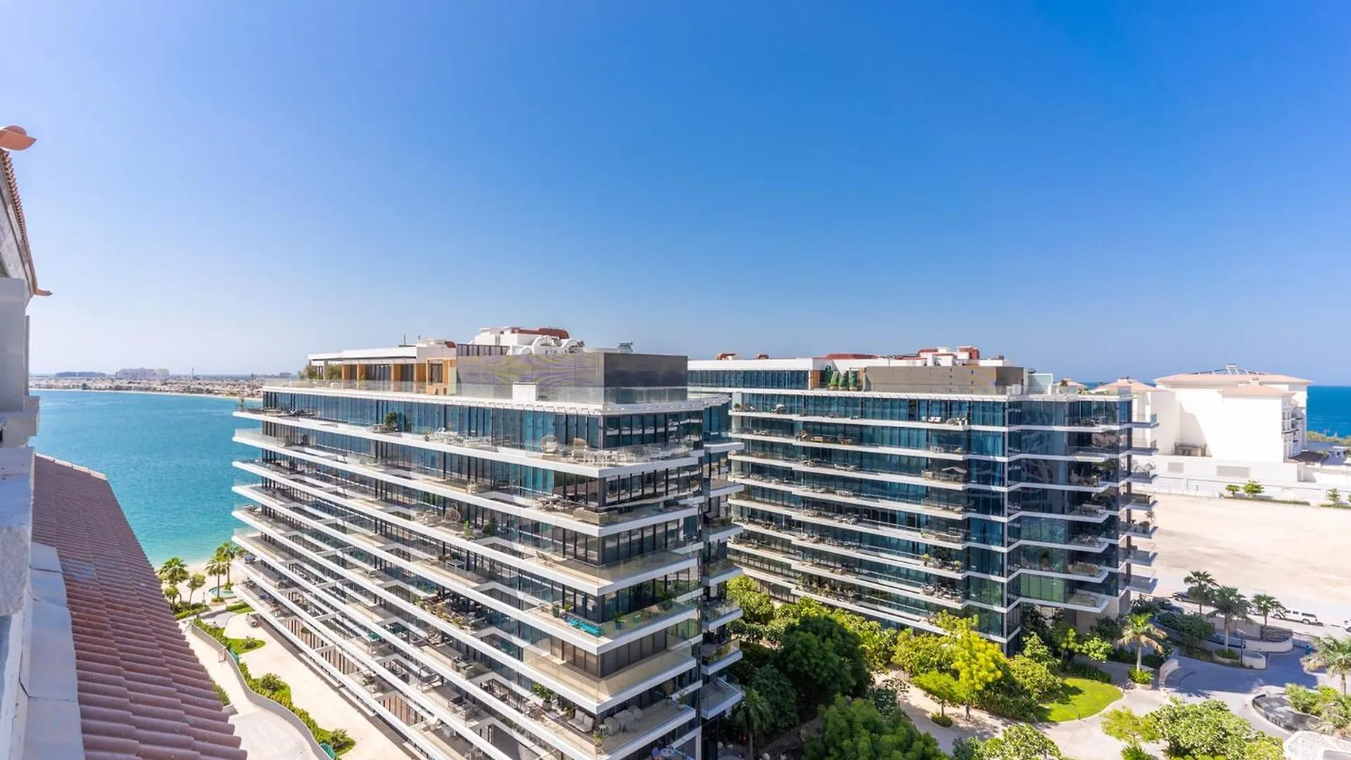 Luxfolio Retreats - Sea & Palm View - Royal Amwaj Apartment Dubai 0*,  United Arab Emirates